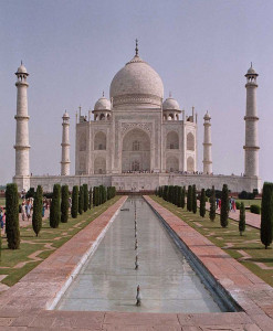 800px-Taj_3_agost_05